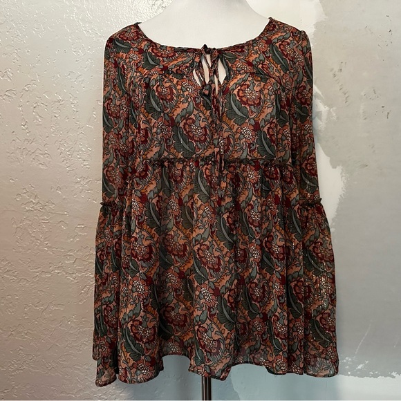 Semi sheer bell sleeve bohemian flowy top size Large - Picture 2 of 9